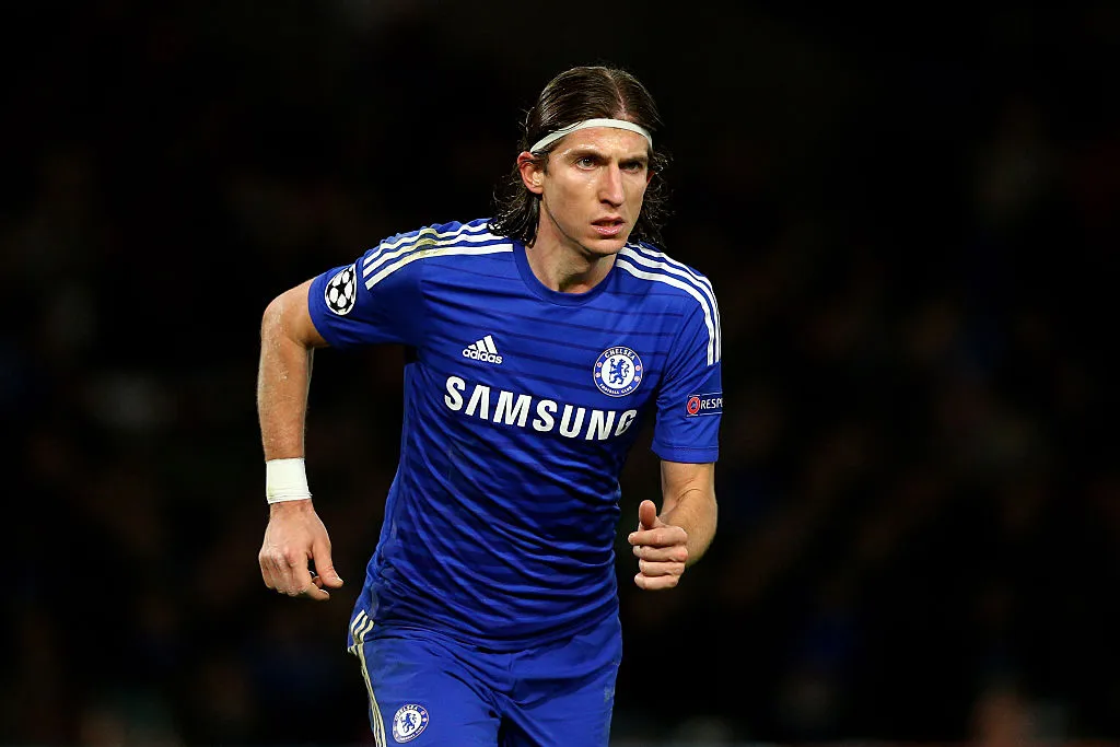 LONDON, ENGLAND – DECEMBER 10:  Filipe Luis of Chelsea in action during the UEFA Champions League group G match between Chelsea and Sporting Clube de Portugal at Stamford Bridge on December 10, 2014 in London, United Kingdom.  (Photo by Clive Mason/Getty Images)