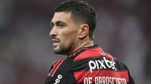 Arrascaeta em partida pelo Flamengo. Foto: Thiago Ribeiro/AGIF