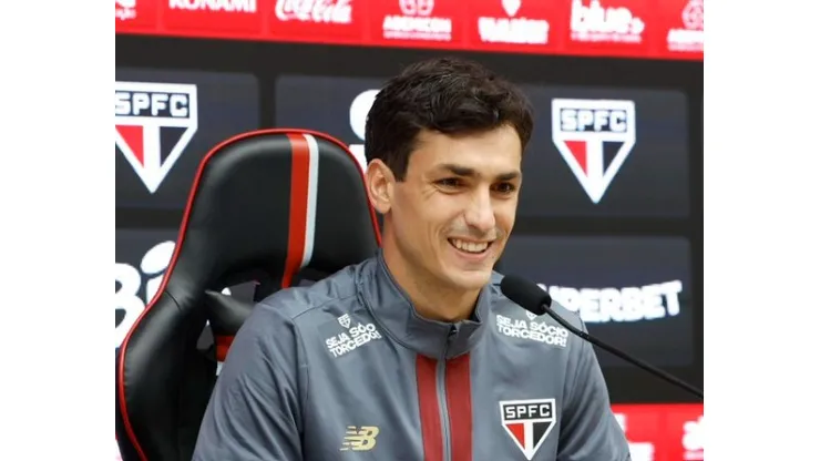 Juan Dinenno, em coletiva pelo São Paulo - Foto: Reprodução/SPFC