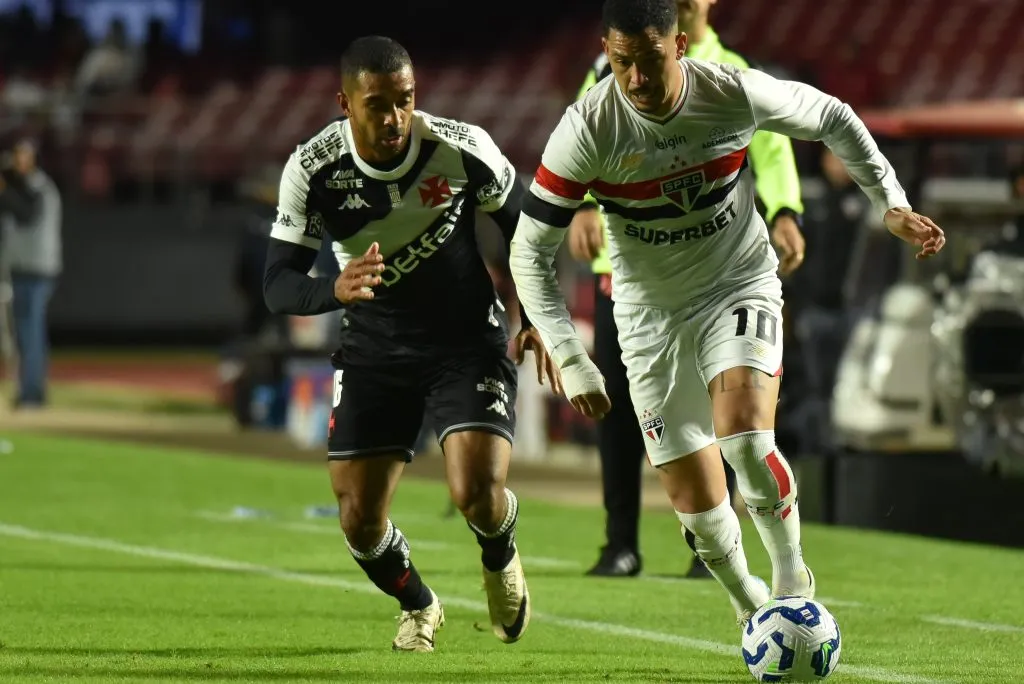 Luciano jogador do São Paulo durante partida contra o Vasco no estadio Morumbi pelo campeonato Brasileiro A 2025. Foto: Jota Erre/AGIF
