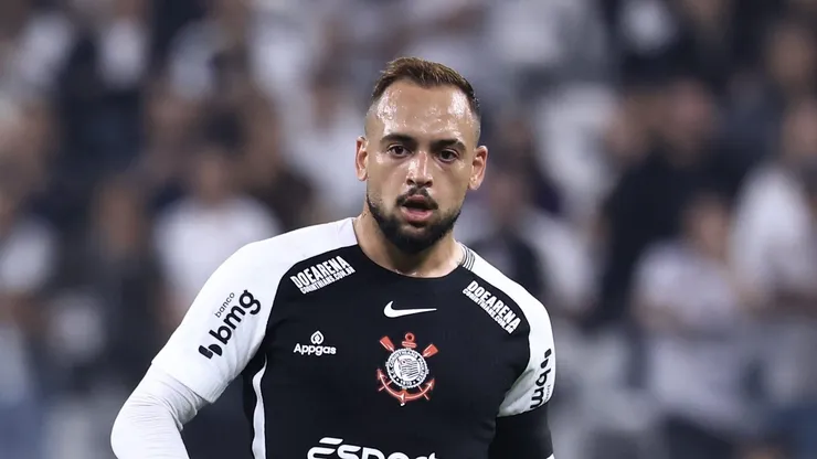 Maycon desfalcou o Corinthians em 100 jogos