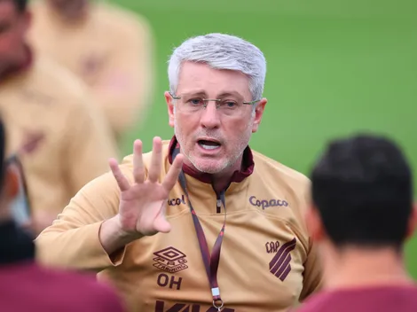 Odair Hellmann perde atacante no Athetico-PR