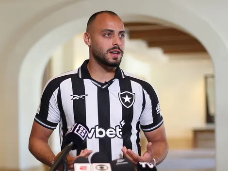 Arthur Cabral é sincero e dispara sobre substituir Igor Jesus no Botafogo