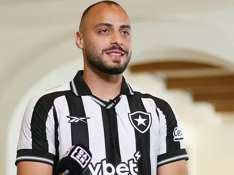Arthur Cabral dá garantia de forma física para estrear pelo Botafogo