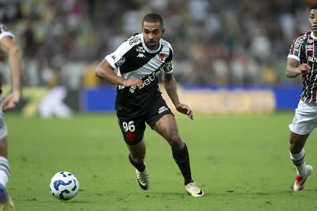 RJ – RIO DE JANEIRO – 24/05/2025 – BRASILEIRO A 2025, FLUMINENSE X VASCO – Paulo Henrique jogador do Vasco durante partida contra o Fluminense no estadio Maracana pelo campeonato Brasileiro A 2025. Foto: Jorge Rodrigues/AGIF
