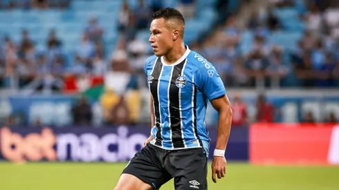 RS – PORTO ALEGRE – 04/05/2025 – BRASILEIRO A 2025, GREMIO X SANTOS – Marlon jogador do Gremio durante partida contra o Santos no estadio Arena do Gremio pelo campeonato Brasileiro A 2025. Foto: Maxi Franzoi/AGIF