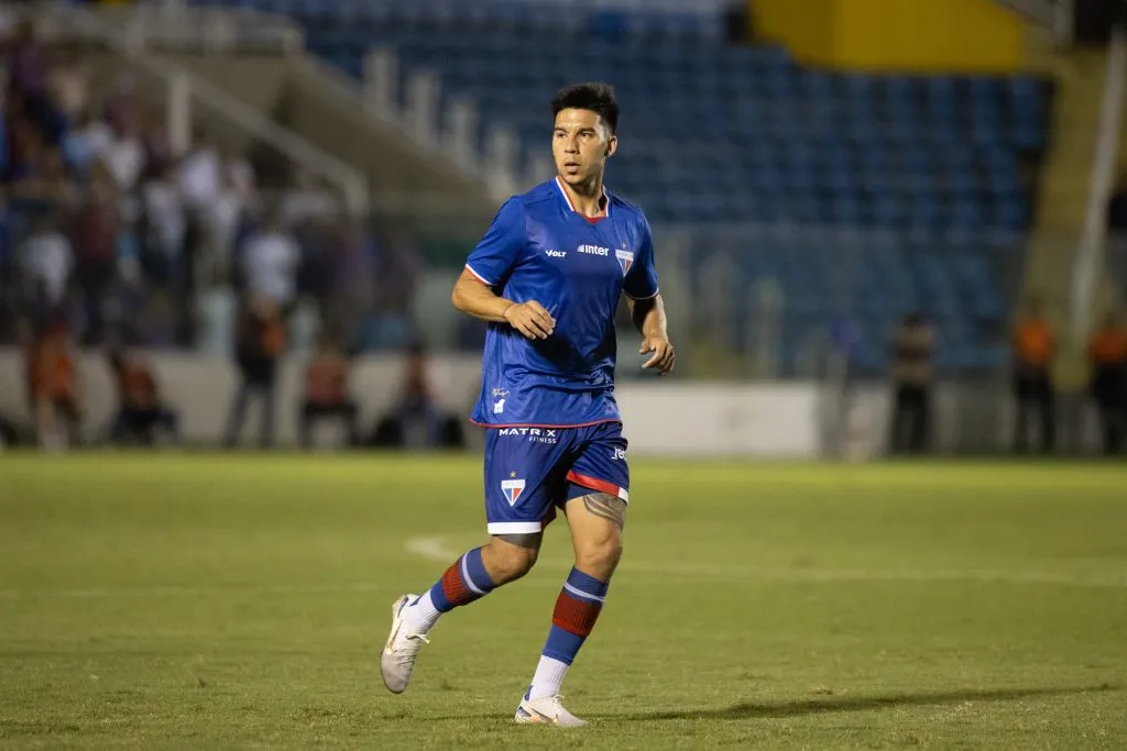 Pol Fernandez durante partida contra o Moto Club na Copa Do Nordeste 2025. Foto: Baggio Rodrigues/AGIF