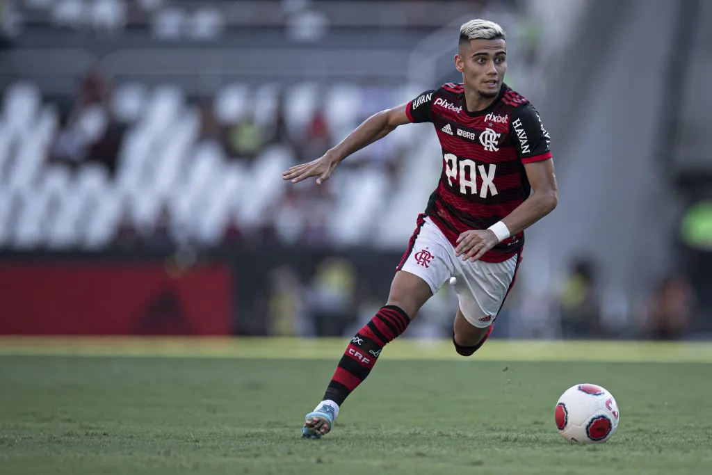 RJ – Rio de Janeiro – 06/03/2022 – CARIOCA 2022, FLAMENGO X VASCO – Andreas Pereira jogador do Flamengo durante partida contra o Vasco no estadio Engenhao pelo campeonato Carioca 2022. Foto: Jorge Rodrigues/AGIF