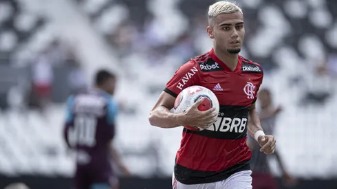 Andreas Pereira jogador do Flamengo durante partida contra o Fluminense no estadio Engenhao pelo campeonato Carioca 2022.