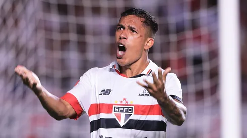 Igor Vinícius trocará o São Paulo pelo Santos.