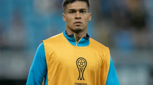 Arezo, jogador do Grêmio