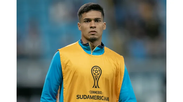 Arezo, jogador do Grêmio