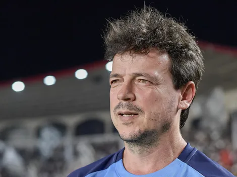 Fernando Diniz pede e Vasco mira três reforços para o ataque