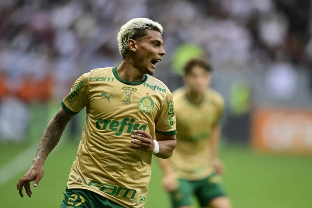 DF – BRASILIA – 22/09/2024 – BRASILEIRO A 2024, VASCO X PALMEIRAS –  Richard Rios jogador do Palmeiras durante partida contra o Vasco no estadio Mane Garrincha pelo campeonato Brasileiro A 2024. Foto: Mateus Bonomi/AGIF