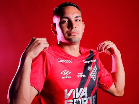 Athletico-PR decide nos bastidores o futuro de Fabrizio Peralta