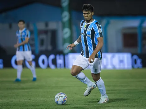 Arezo faz gol no clássico entre Peñarol e Nacional