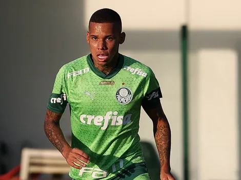 Gustavo Garcia abre o jogo sobre futuro no Palmeiras e admite sondagens