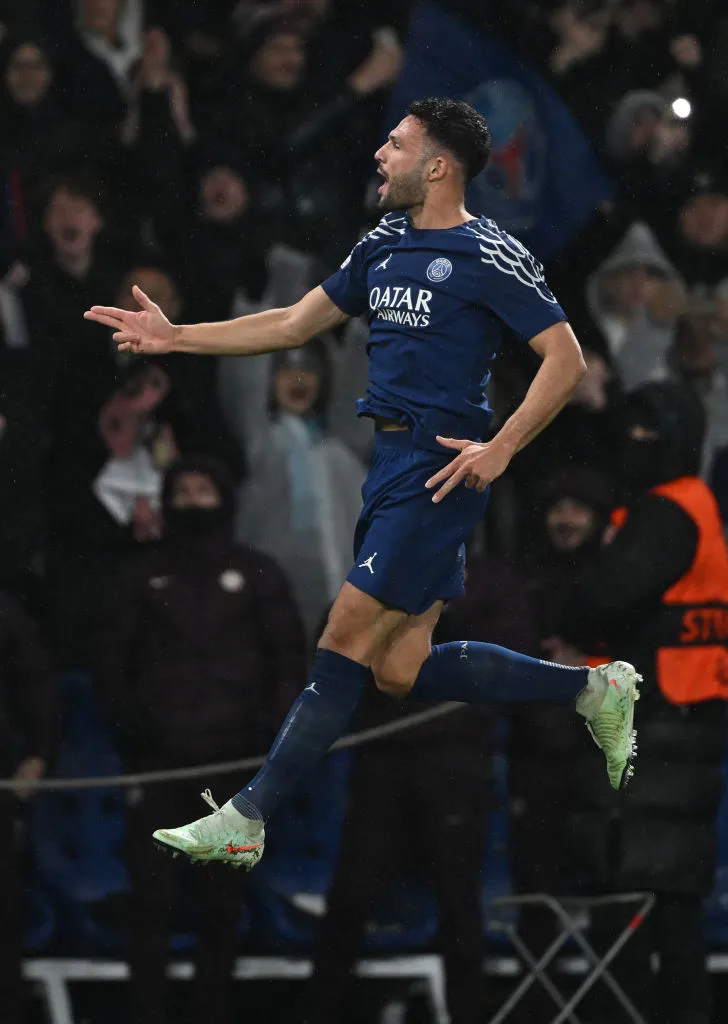 PARIS, FRANCE – JANUARY 22: Goncalo Ramos of Paris Saint-Germain celebrates scoring his team’s fourth goal during the UEFA Champions League 2024/25 League Phase MD7 match between Paris Saint-Germain and Manchester City at Parc des Princes on January 22, 2025 in Paris, France. (Photo by Mike Hewitt/Getty Images)