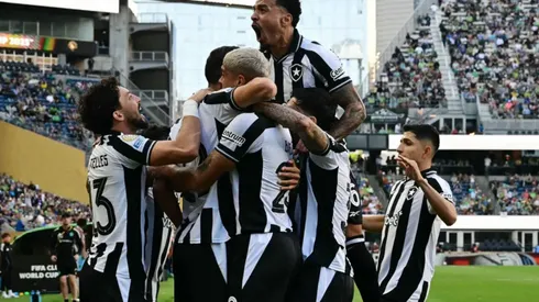 Botafogo comemorando gol contra o Seattle no Mundial. (Foto: Pablo Porciuncula / AFP)