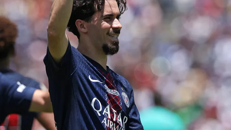 Vitinha comemorando gol pelo PSG. (Photo by Harry How/Getty Images)