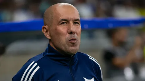 Leonardo Jardim técnico do Cruzeiro durante partida contra o Palmeiras no estádio Mineirão pelo campeonato Brasileiro A 2025. Foto: Fernando Moreno/AGIF
