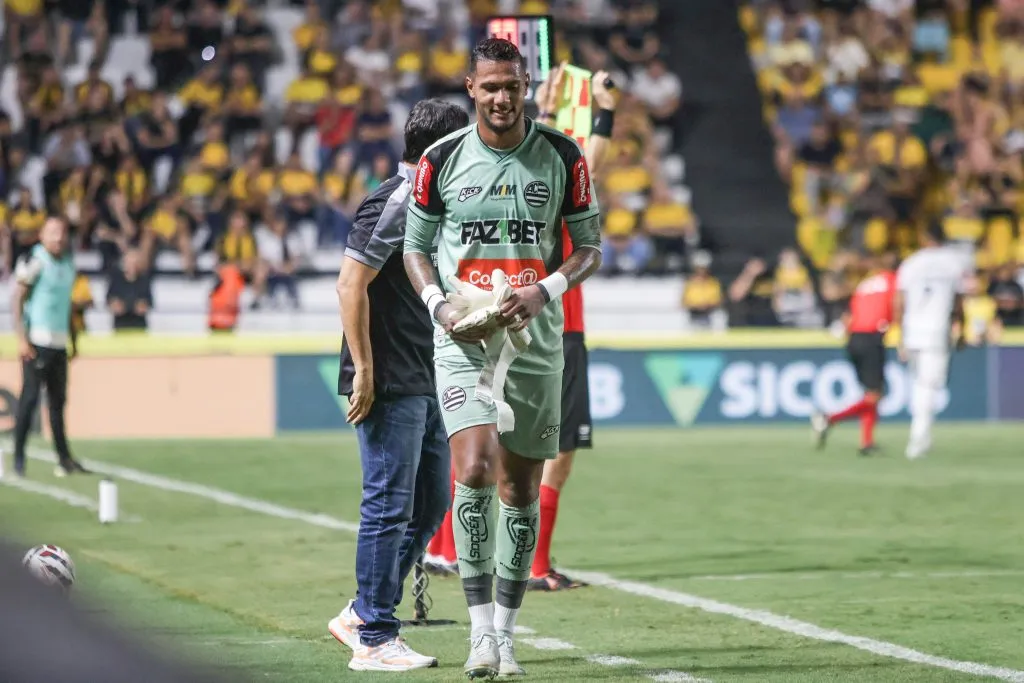 Adriel disputa a Série B pelo Athletic, de Minas Gerais. Foto: Lucas Gabriel Cardoso/AGIF