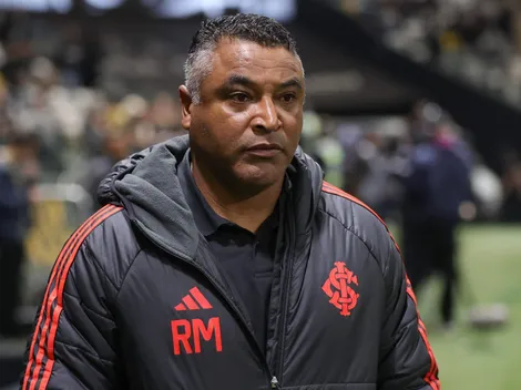 Roger aprova e Internacional avança para contratar meio-campista do Santos