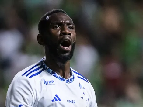 Página estrangeira destaca Cruzeiro contra Flamengo e Bolasie responde