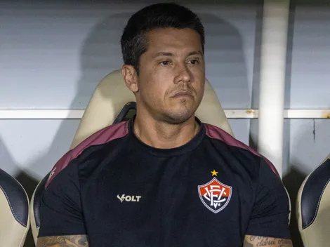 Carpini lamenta e Vitória encaminha venda de jogador