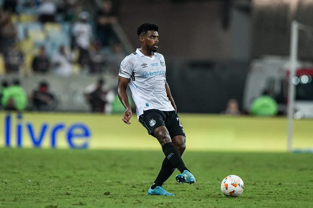 Jemerson em ação pelo Grêmio. Foto: Thiago Ribeiro/AGIF