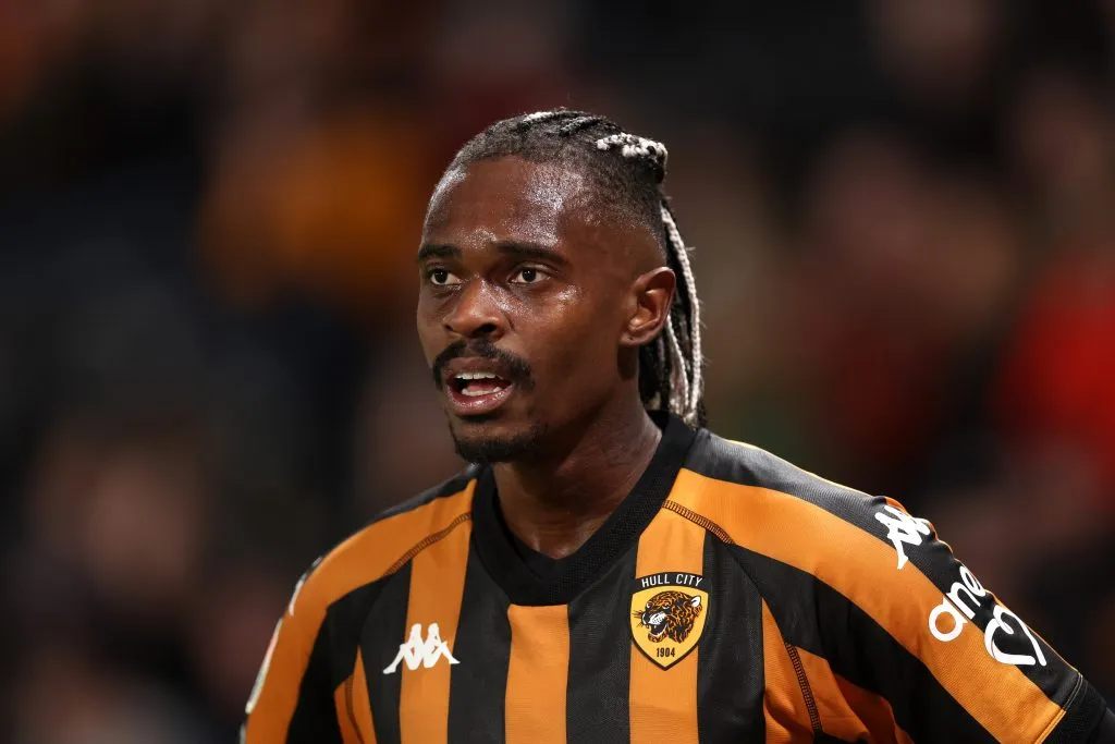 HULL, ENGLAND – APRIL 14: Lincoln Henrique of Hull City looks on during the Sky Bet Championship match between Hull City AFC and Coventry City FC at MKM Stadium on April 14, 2025 in Hull, England. (Photo by George Wood/Getty Images)
