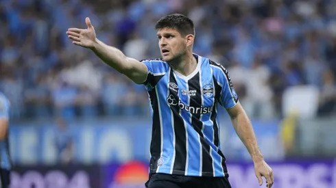 Diração do Grêmio pretende renovar contrato de Kannemann, que expira em dezembro. Foto: Maxi Franzoi/AGIF