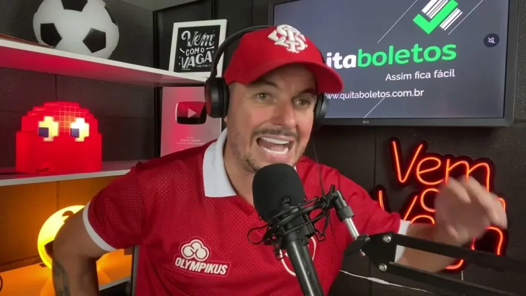 Vaguinha durante Live em seu canal no YouTube. Foto: Reprodução