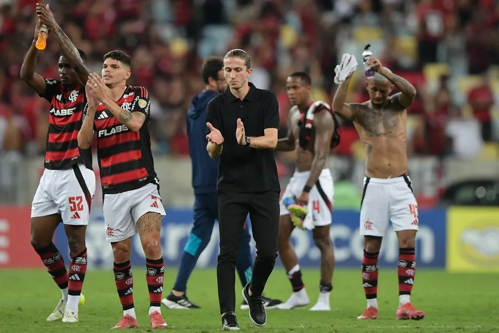 Filipe Luis tecnico do Flamengo durante partida contra o Deportivo Tachira no estadio Maracana pelo campeonato Copa Libertadores 2025. Foto: Thiago Ribeiro/AGIF
