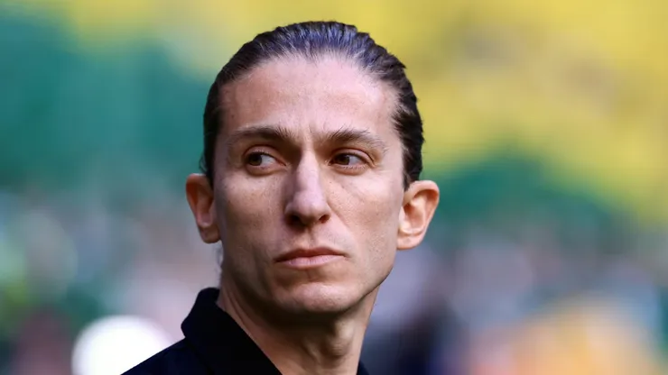SP - SAO PAULO - 25/05/2025 - BRASILEIRO A 2025, PALMEIRAS X FLAMENGO - Filipe Luis tecnico do Flamengo durante partida contra o Palmeiras no estadio Arena Allianz Parque pelo campeonato Brasileiro A 2025. Foto: Marcello Zambrana/AGIF