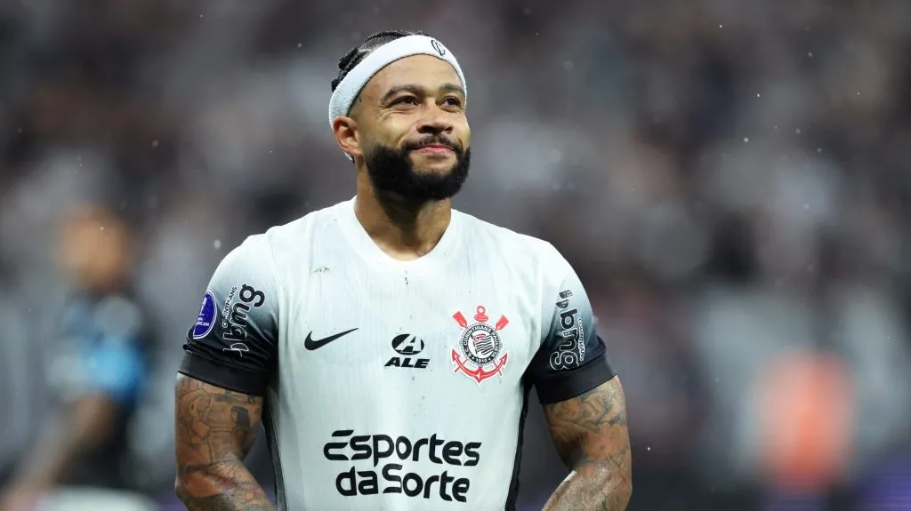 Memphis Depay quer ficar no Corinthians- Foto: Alexandre Schneider/Getty Images.