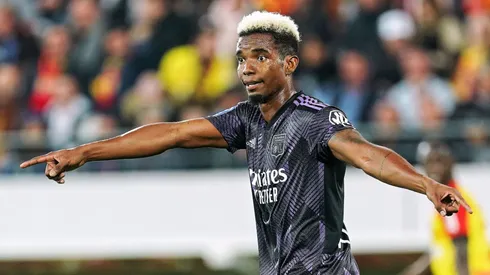 Thiago Mendes, jogador que interessa ao Palmeiras