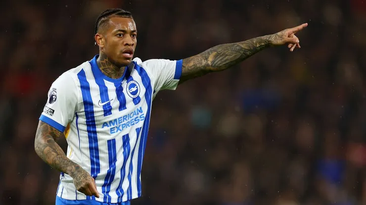 BOURNEMOUTH, ENGLAND - NOVEMBER 23: Igor Julio of Brighton gestures during the Premier League match between AFC Bournemouth and Brighton & Hove Albion FC at Vitality Stadium on November 23, 2024 in Bournemouth, England. (Photo by Dan Istitene/Getty Images)