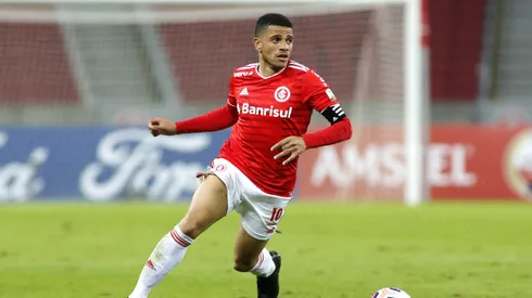Taison foi jogador do Internacional entre 2008 e 2010 e 2021 e 2022. (Foto: Silvio Avila/Getty Images)