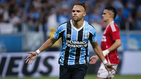 Braithwaite, atacante do Grêmio. Maxi Franzoi/AGIF