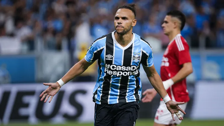 Braithwaite, atacante do Grêmio. Maxi Franzoi/AGIF