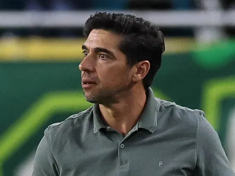 Torcida do Palmeiras manda recado a Abel para jogo diante do Botafogo