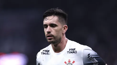 Corinthians deve R$ 10 milhões para Coronado.