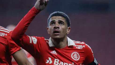 – Taison jogador do Internacional