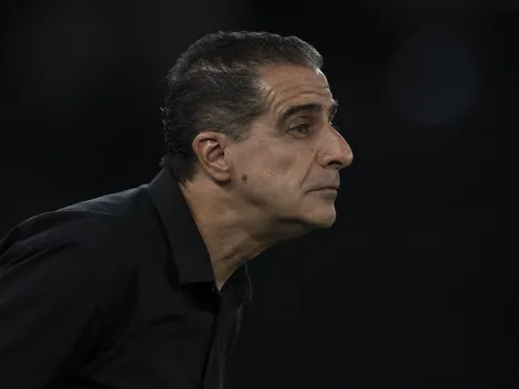 Paiva é avisado e Botafogo encaminha contratação de lateral destaque da Série B