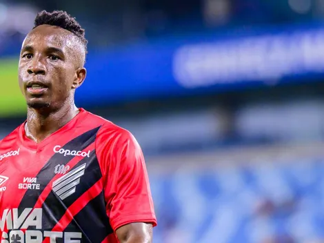 Com Velasco de volta, Athletico-PR estpa escalado contra o Coritiba