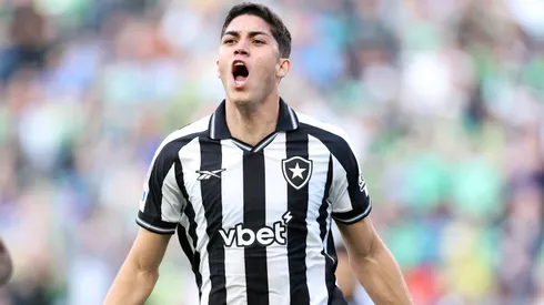Foto: Vitor Silva/Botafogo – Jair durante confronto contra o Seattle Sounders no Mundial de Clubes.