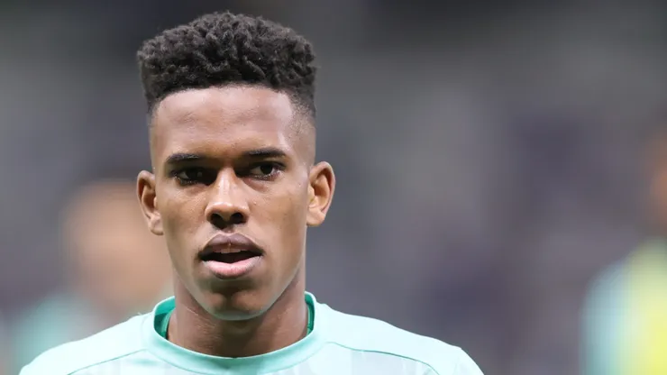 Estêvão é tratado como o principal jogador do Palmeiras no Super Mundial.