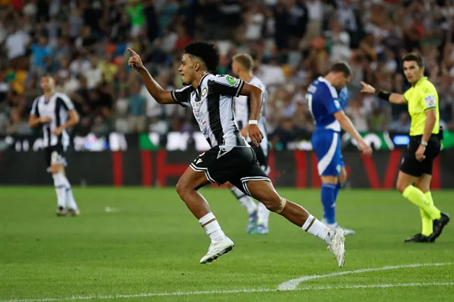 Brenner comemorando gol pela Udinese –   (Photo by Timothy Rogers/Getty Images)