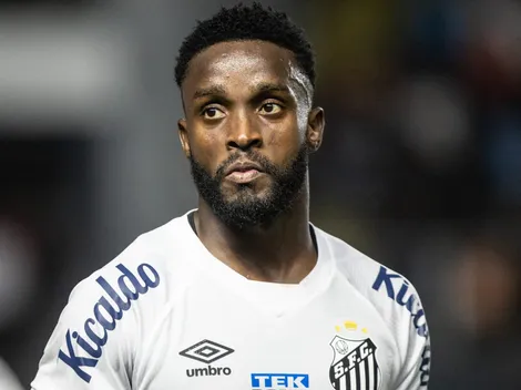 Athletico-PR acerta a contratação de Stiven Mendoza, ex-Santos e Corinthians